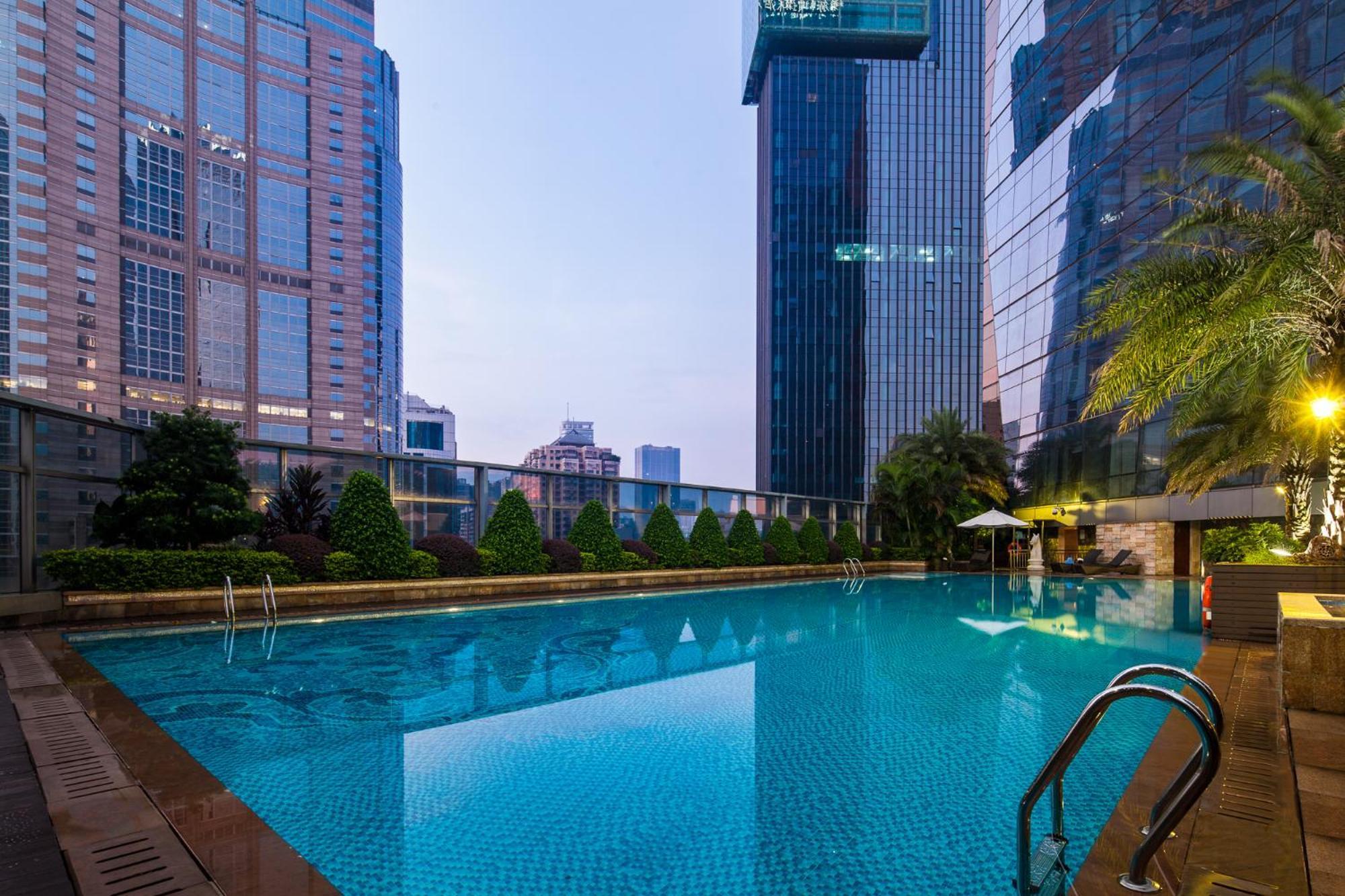Doubletree By Hilton Guangzhou-Free Shuttle Bus To Canton Fair Complex & Overseas Buyer Registration Services During Canton Fair Period Exteriör bild