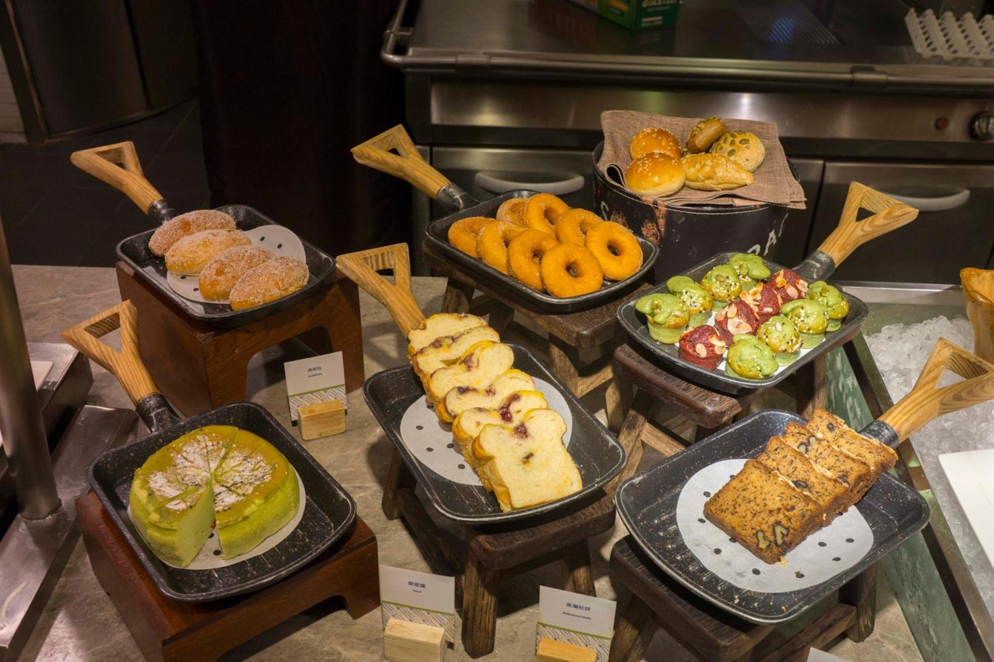 Doubletree By Hilton Guangzhou-Free Shuttle Bus To Canton Fair Complex & Overseas Buyer Registration Services During Canton Fair Period Exteriör bild