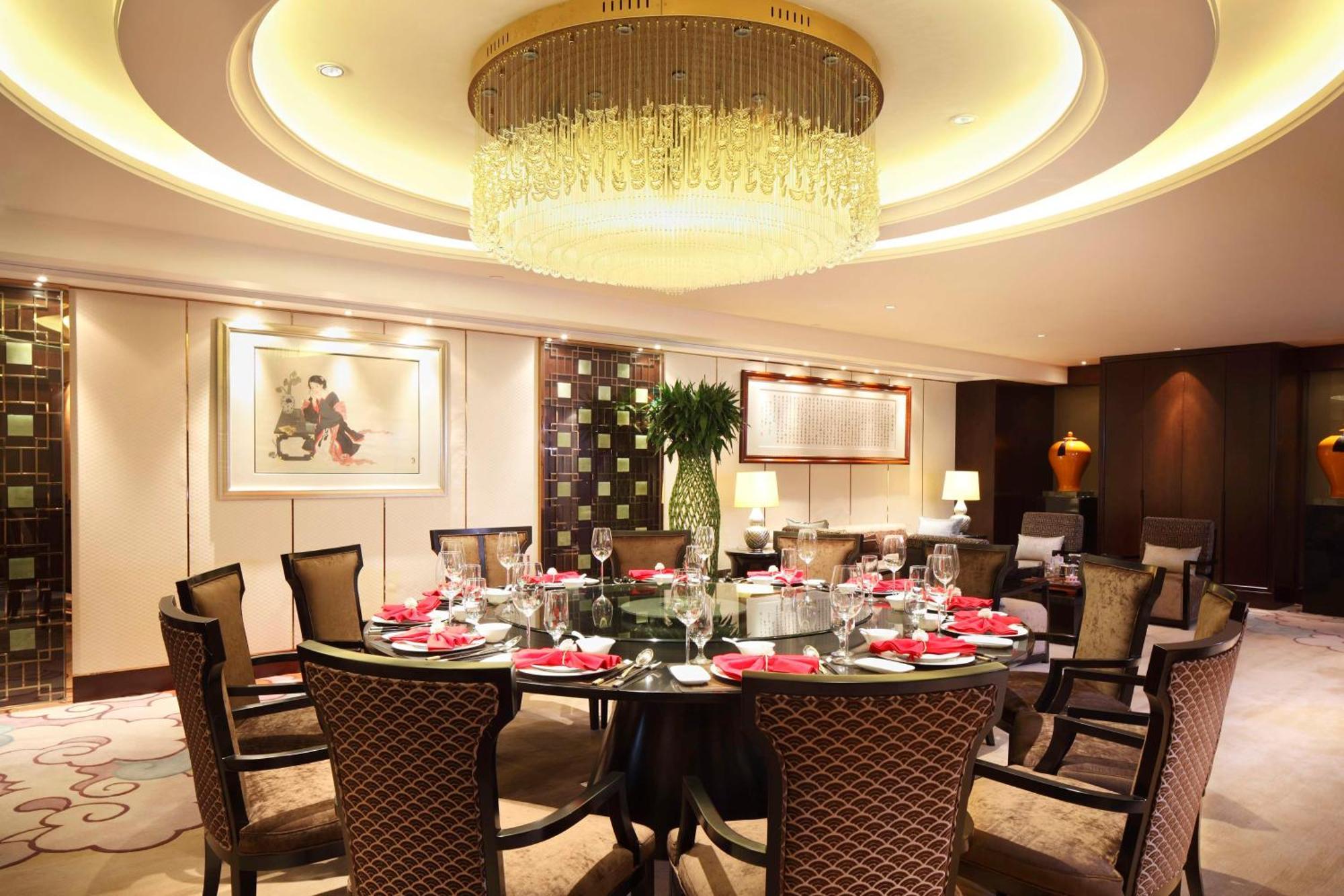 Doubletree By Hilton Guangzhou-Free Shuttle Bus To Canton Fair Complex & Overseas Buyer Registration Services During Canton Fair Period Exteriör bild