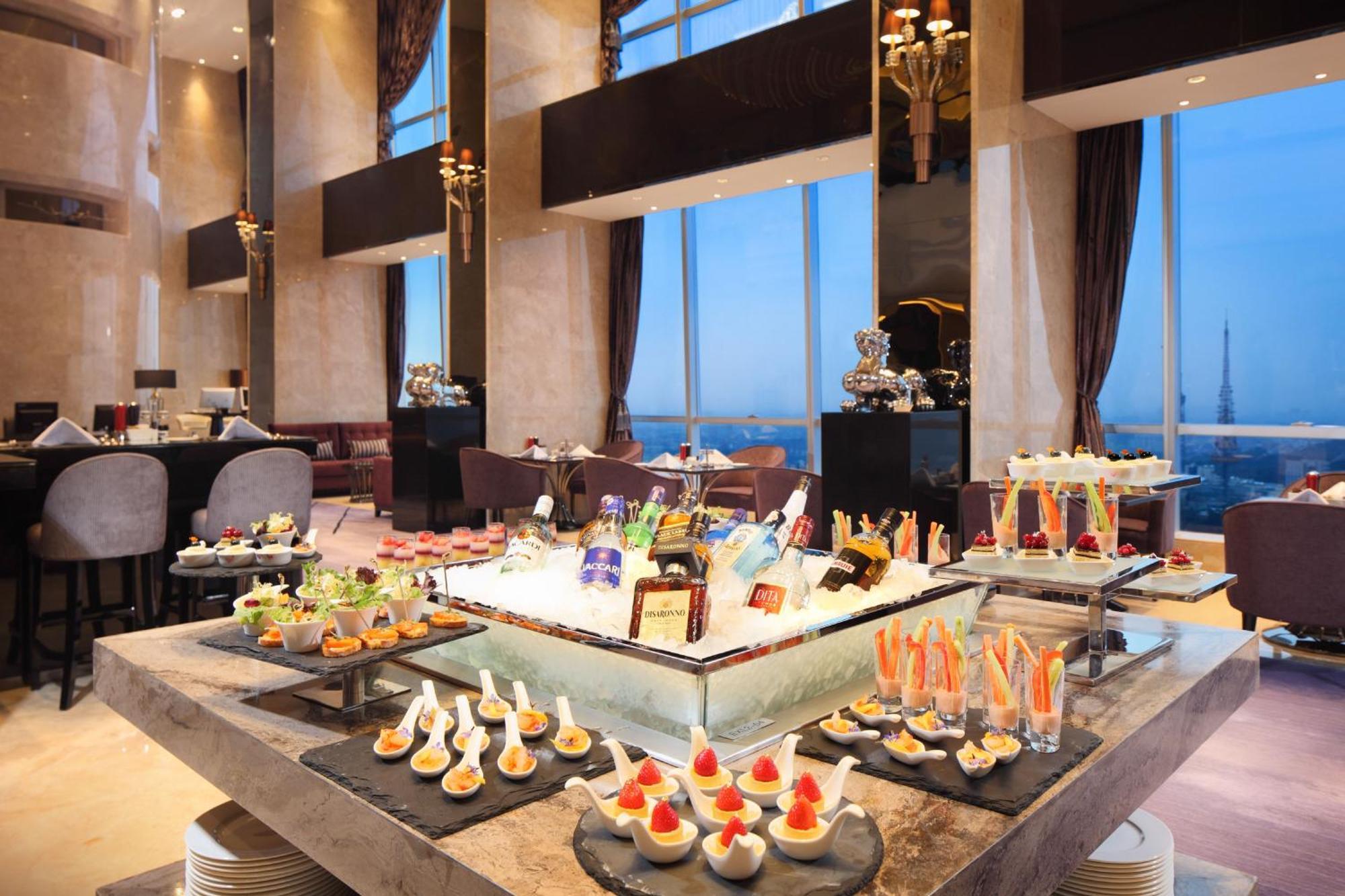Doubletree By Hilton Guangzhou-Free Shuttle Bus To Canton Fair Complex & Overseas Buyer Registration Services During Canton Fair Period Exteriör bild