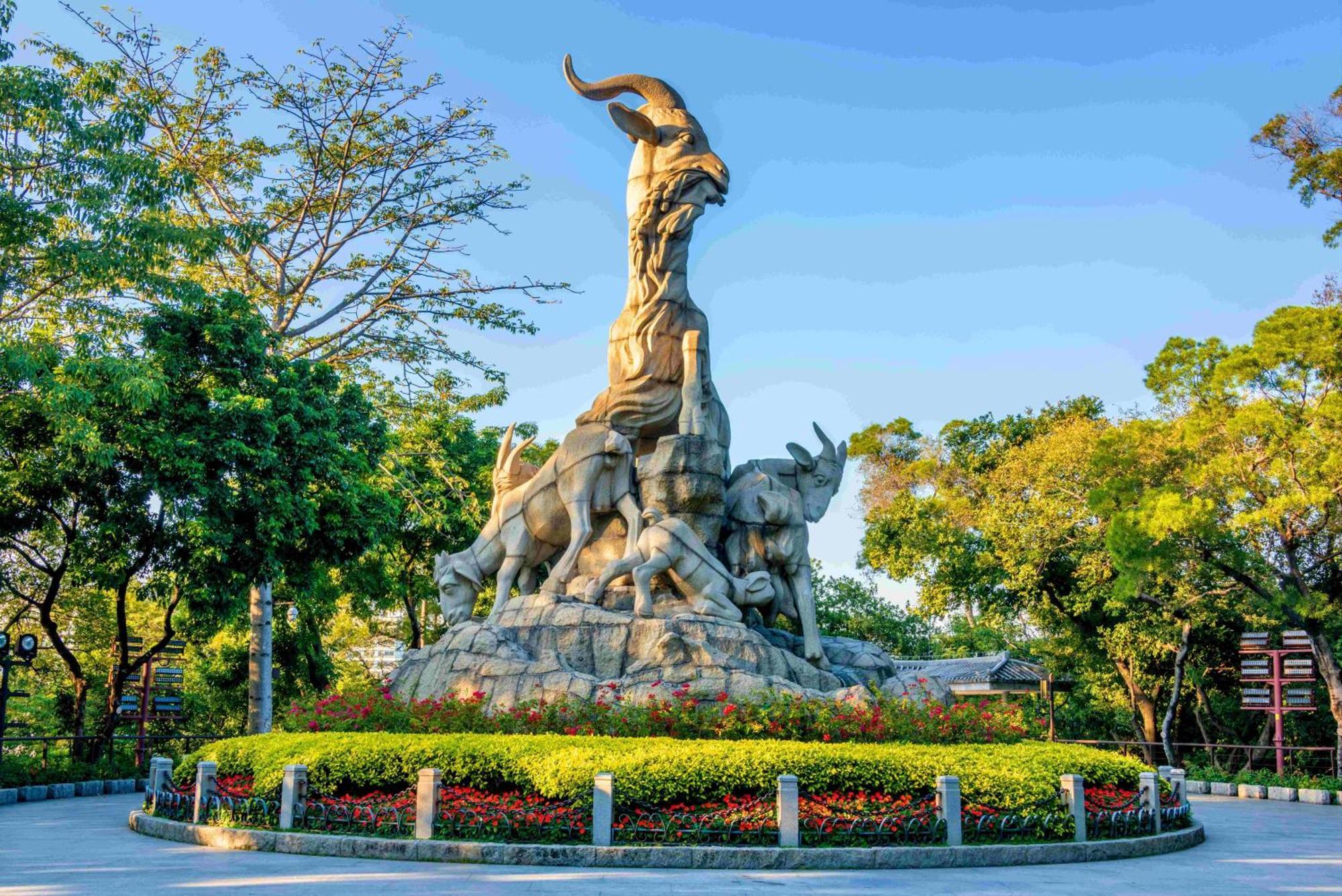 Doubletree By Hilton Guangzhou-Free Shuttle Bus To Canton Fair Complex & Overseas Buyer Registration Services During Canton Fair Period Exteriör bild