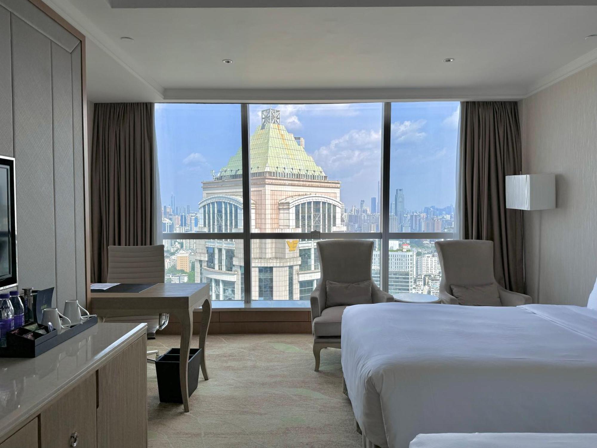 Doubletree By Hilton Guangzhou-Free Shuttle Bus To Canton Fair Complex & Overseas Buyer Registration Services During Canton Fair Period Exteriör bild