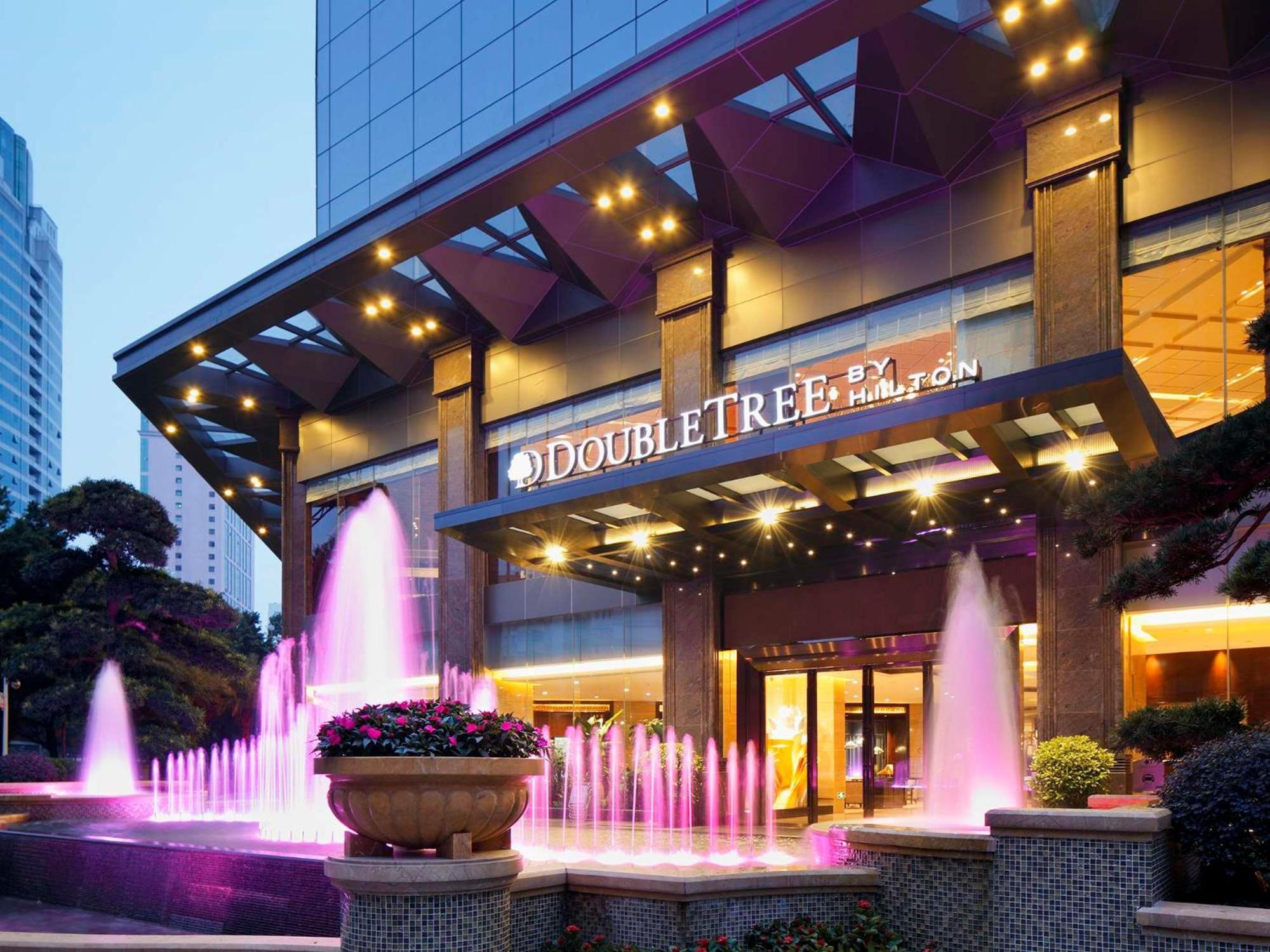 Doubletree By Hilton Guangzhou-Free Shuttle Bus To Canton Fair Complex & Overseas Buyer Registration Services During Canton Fair Period Exteriör bild